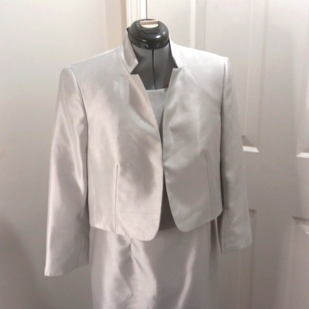 Evan-Picone Black Label Two Piece Silver Dress & Jacket Size 6
